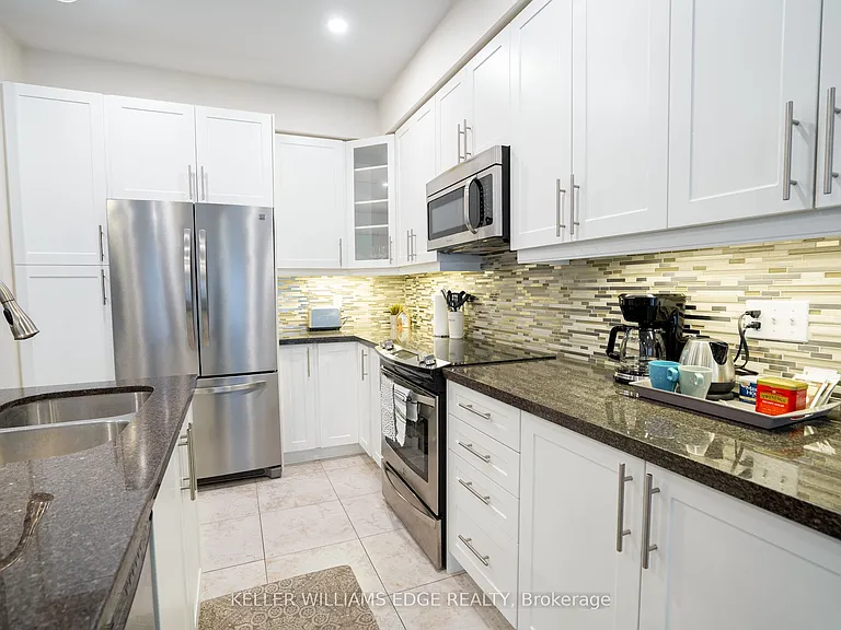 44 Medici Ln — Photo 10