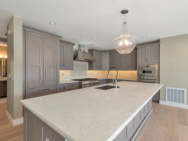 4525 N 40th St #6 — Photo 15