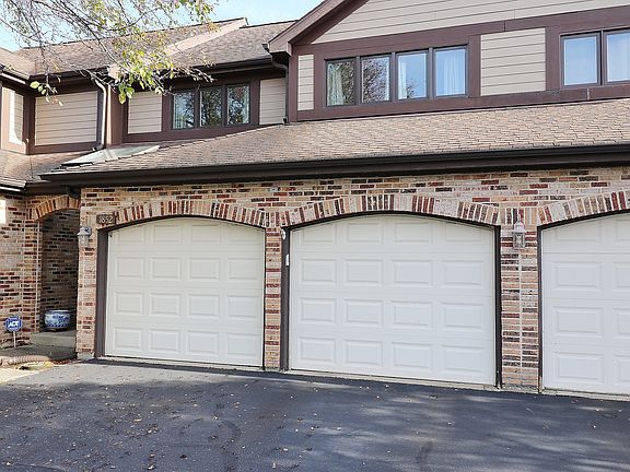2nd image of 1852 Golf View Dr #1852