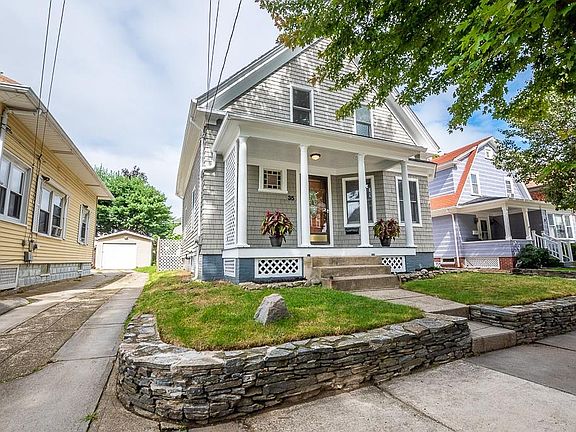 2nd image of 35 Glenwood Ave