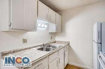 3rd image of 3160 W Louisiana Ave