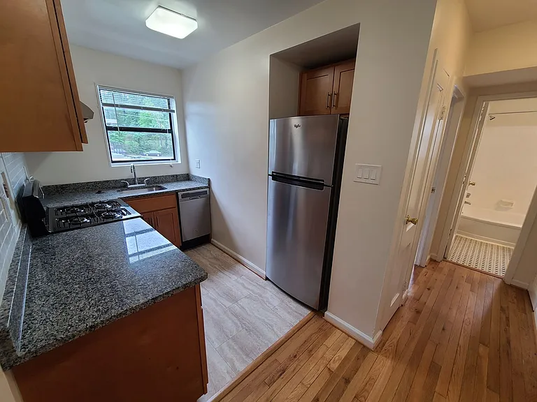 1215 N Quinn Street — Photo 7