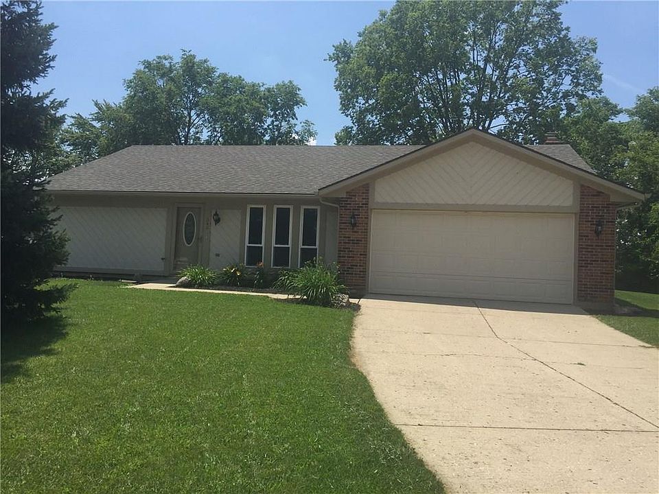 1st image of 340 Tulip Ln
