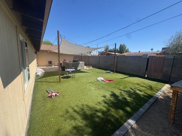 727 E Vista Del Cerro Dr