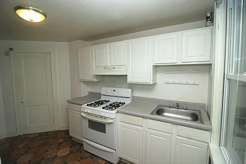 3209 Guilford Ave Photo 1