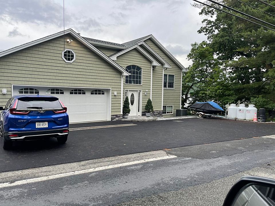 1st image of 438 Jersey Ave