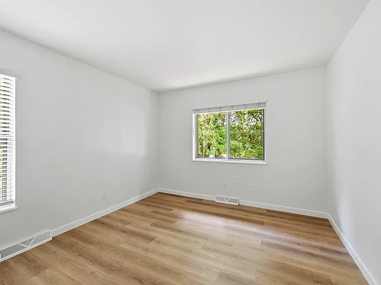 2913 S Reading Ct — Photo 13