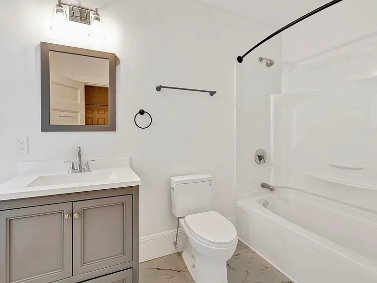 864 Huntington Ave #1 — Photo 6