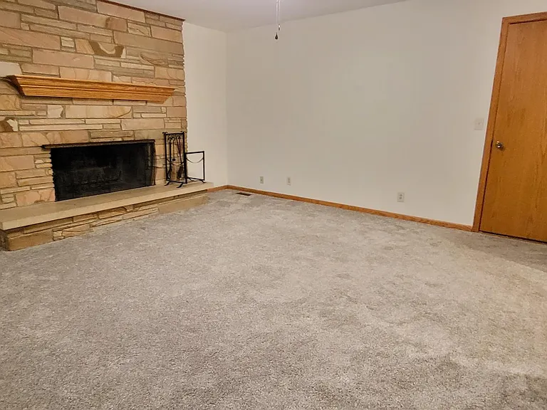14411 W Maple St — Photo 20