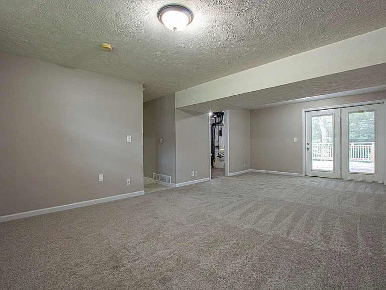 9123 Berry St — Photo 25