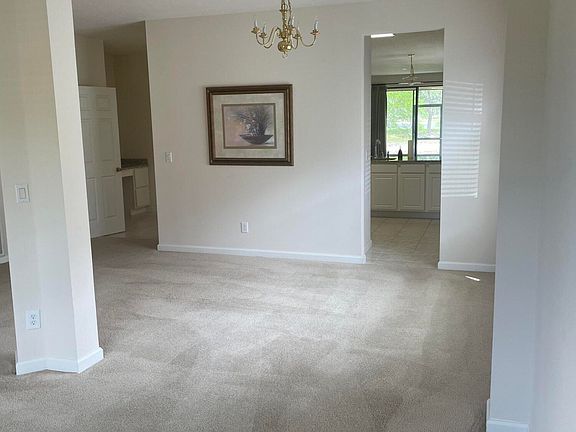5th image of 449 Breckenridge Cir SE