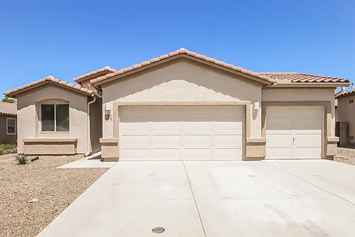 60664 E Eagle Mountain Dr Photo 1