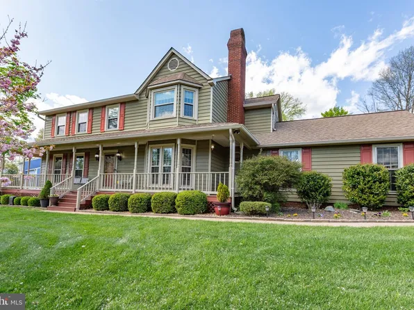 1800 Stoney Creek Dr, Fredericksburg, VA 22407