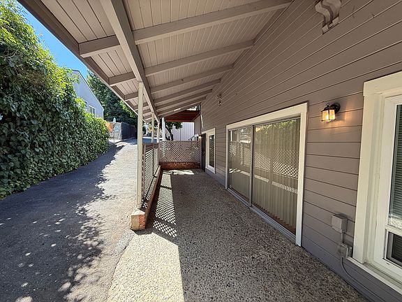 3rd image of 1010 Figueroa St #2