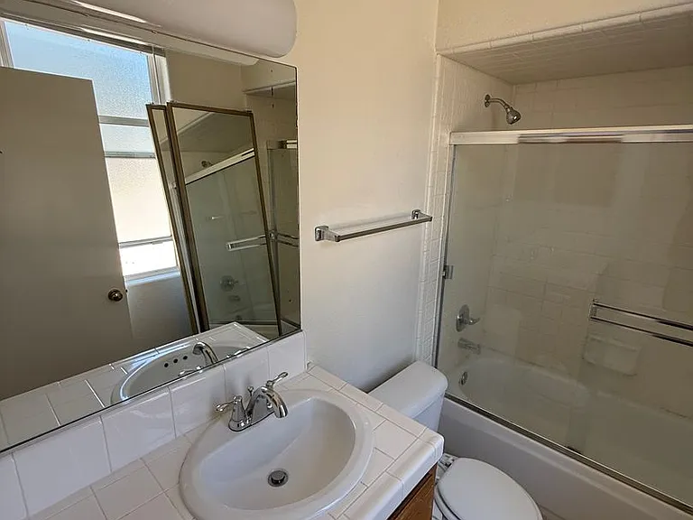 10612 Tivoli Ct — Photo 12