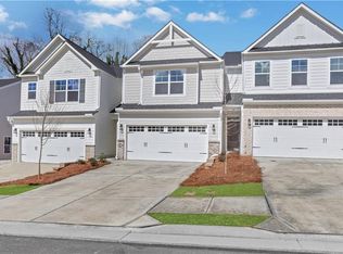 8 Trace Blf, Dawsonville, GA 30534