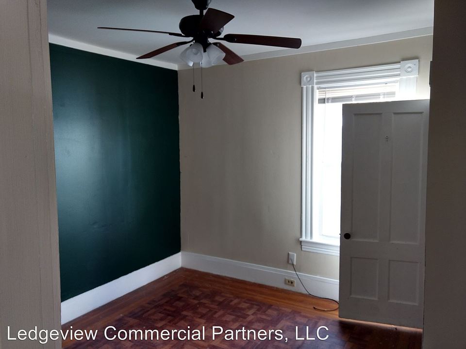 2nd image of 386 Rimmon St #2