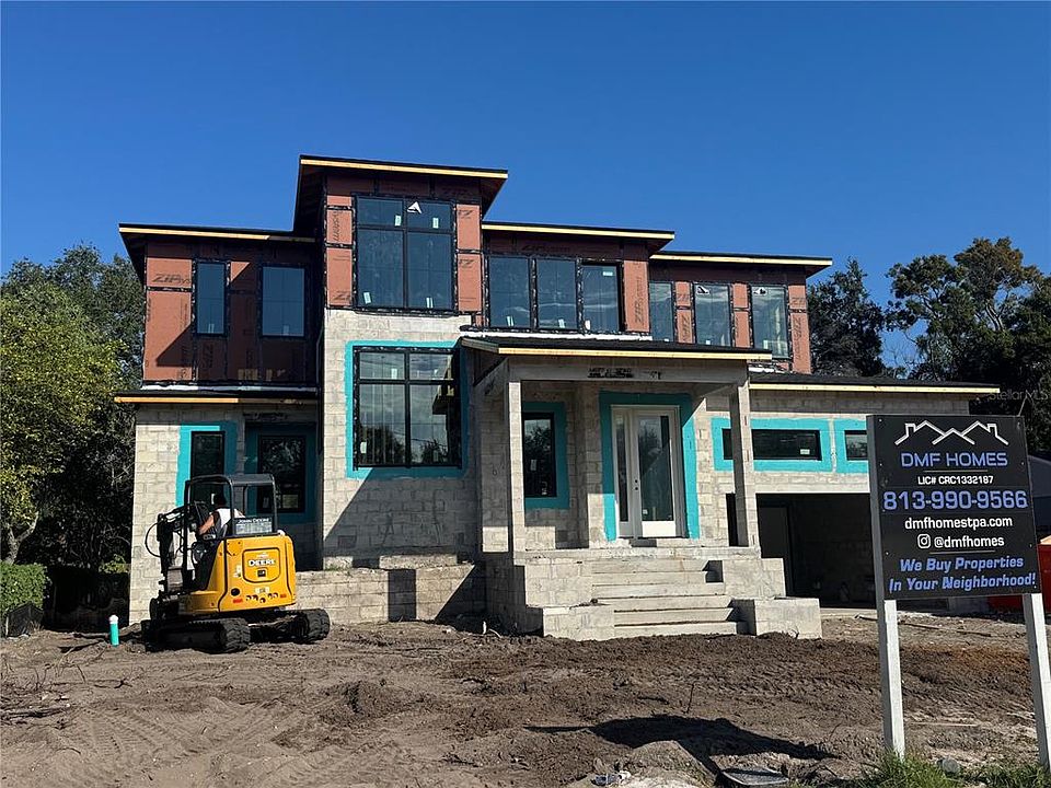 1st image of 3007 W HELEN AVENUE