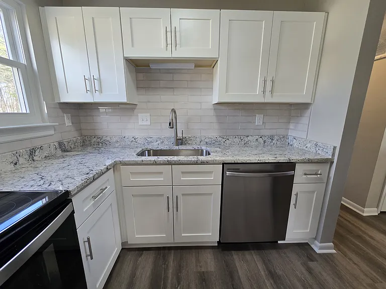 10200 Stroud Ln — Photo 19