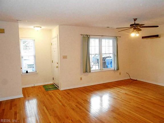 3rd image of 5378 Grand Lake Cres