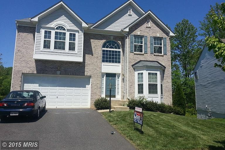 1st image of 1008 River Walk St