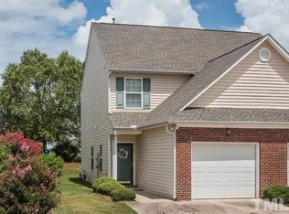 2104 Thornblade Dr, Raleigh, NC 27604