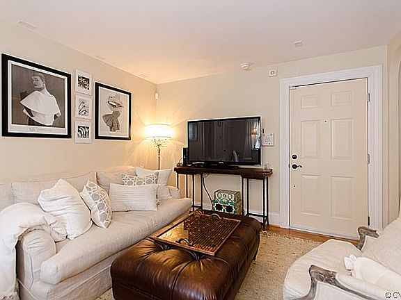 3rd image of 4524 Grove Ave #2