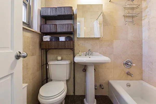 Rented by Avenue Real Estate | media 15