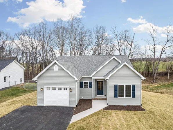 117 Spring Ridge Dr, Stuarts Draft, VA 24477