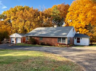 821 Highview Rd, East Peoria, IL 61611