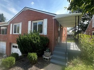 1811 Greentree Rd, Pittsburgh, PA 15220