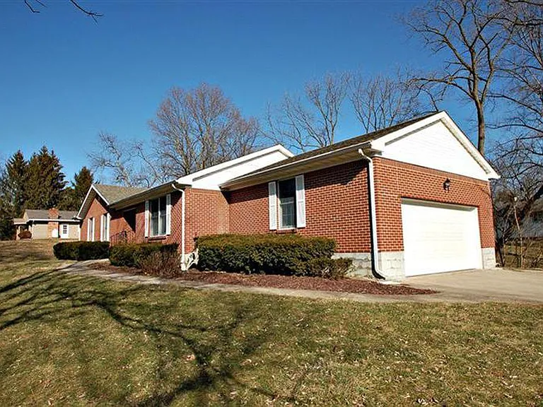 1293 Enochs Dr — Photo 19