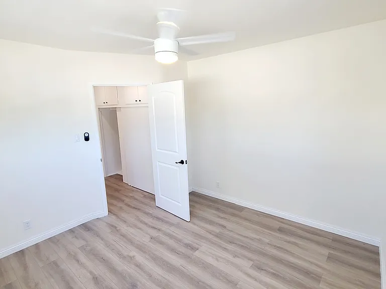 4017 W Magnolia Blvd #D — Photo 6