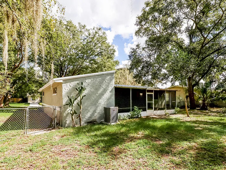 2603 Martha Ln — Photo 27