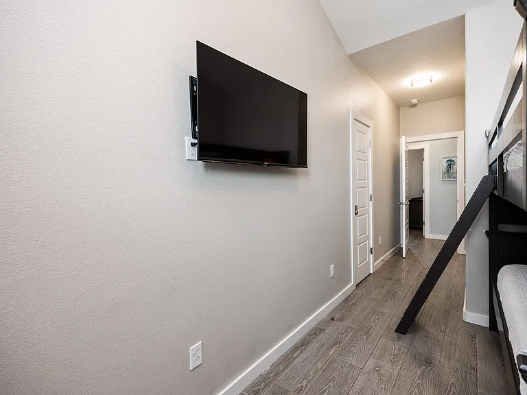 15101 Kokomo Dr — Photo 22