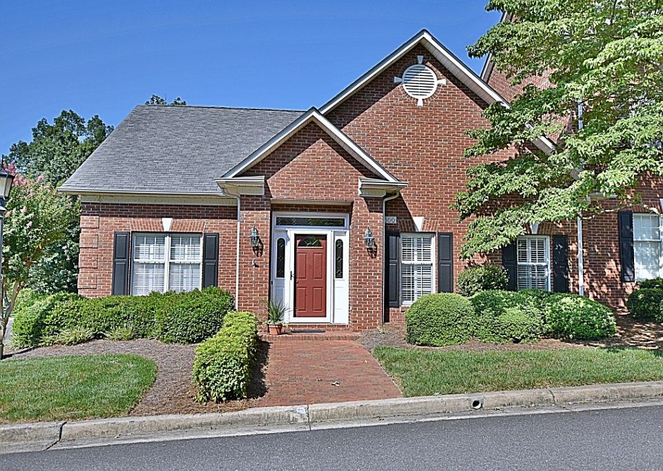 1st image of 500 Warrington Pl