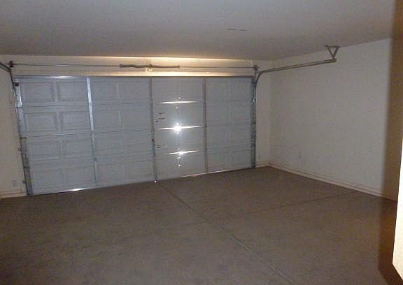 5th image of 1528 W Burgess Ln