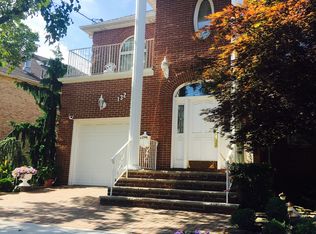 132 Beverly Rd, Staten Island, NY 10305