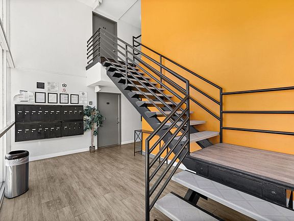3rd image of 1275 Federal Ave APT 17