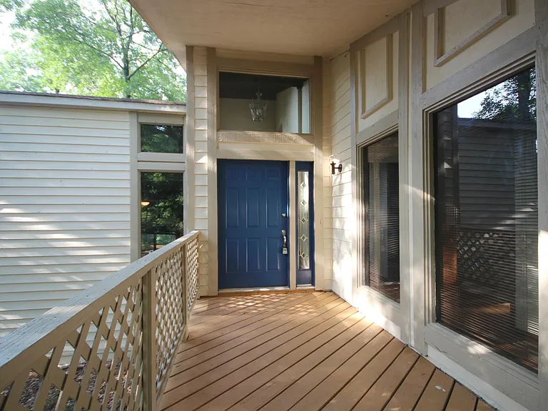 803 Bayliss Dr — Photo 8