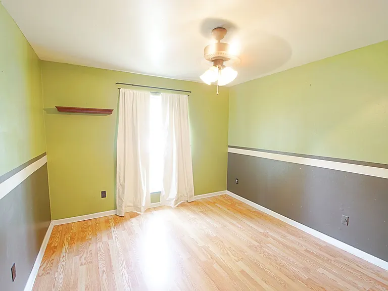 4911 Longstreet Pl — Photo 10