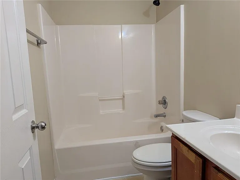 4624 Windale Dr — Photo 22