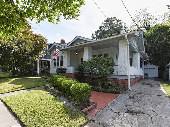 2nd image of 1225 Magnolia Ave