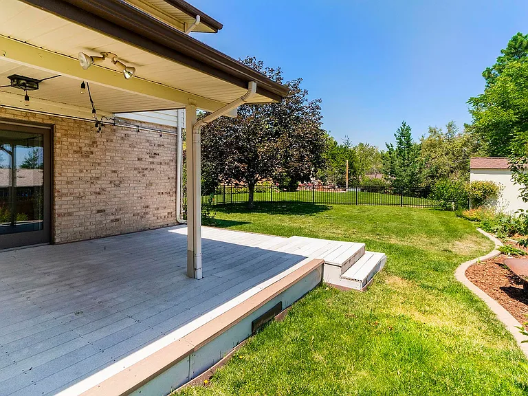 1632 S Garland St — Photo 36