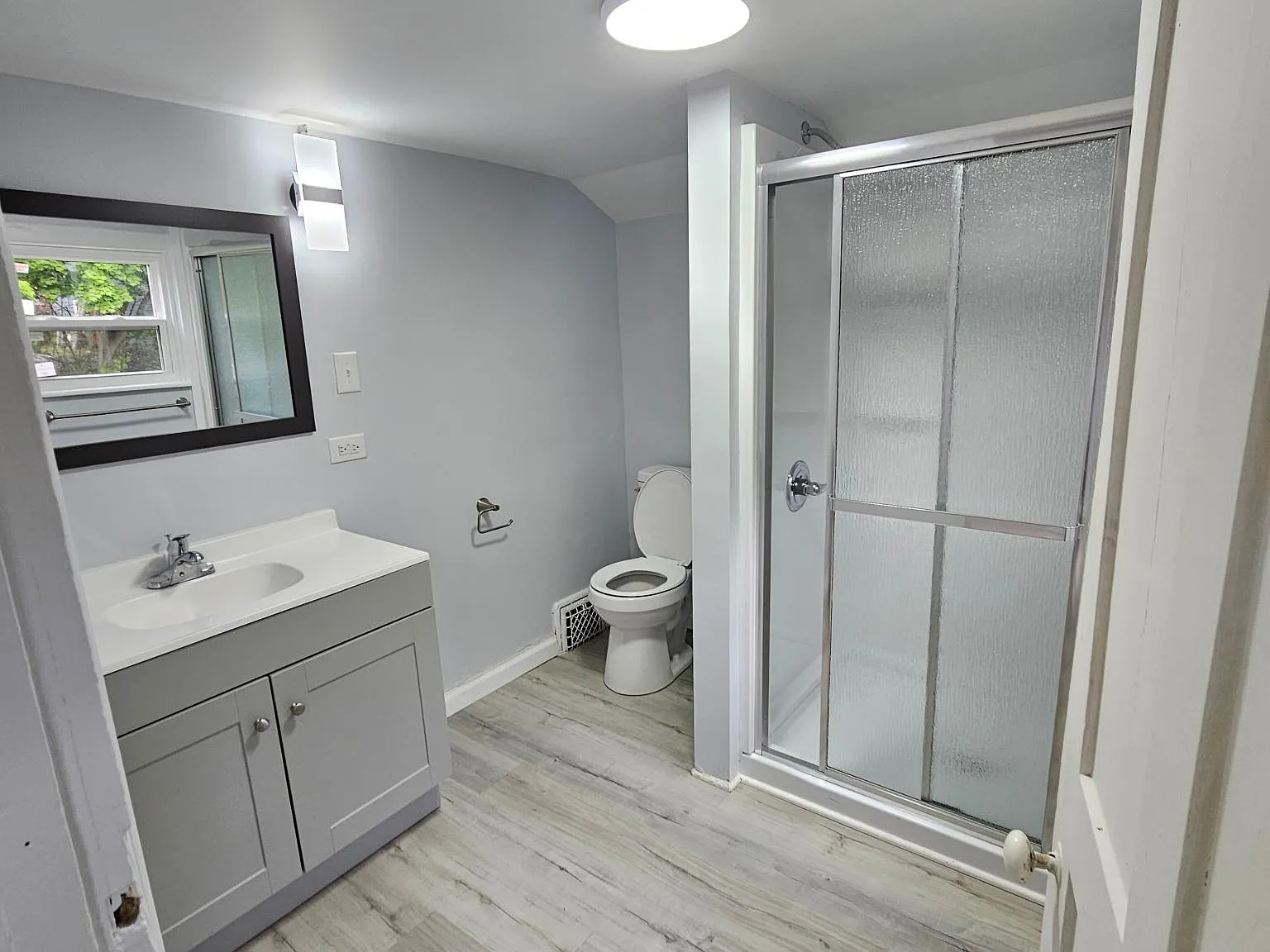 117 N Grant St — Photo 4