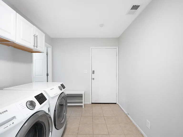 3613 N Harrison St — Photo 23