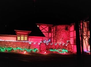 538 George Junior Rd, Grove City, PA 16127