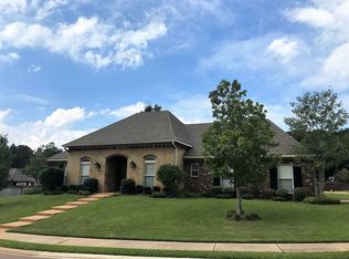 203 Hallow Hl, Brandon, MS 39042