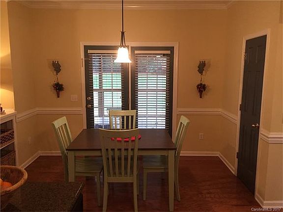 5th image of 165 Matlen Dr