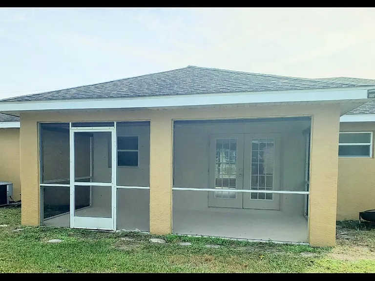 5526 Lavender Ave — Photo 10